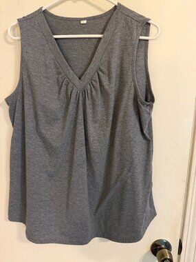 Modlily Sleeveless Gray Sleeveless Top Size XL